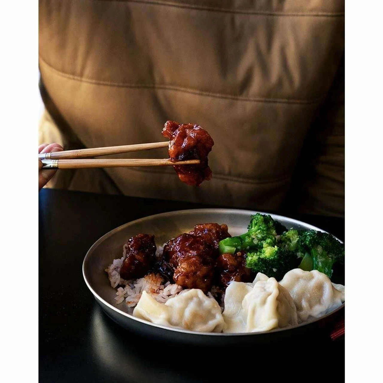 Snow Peak Titanium Trek Plate 4 Snow Peak Titanium Trek Plate - Image 2